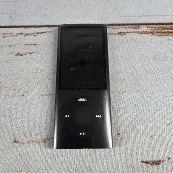 Apple iPod Nano 5th Gen A1320 Black 8GB - For Parts/Repair - Picture 1 of 5